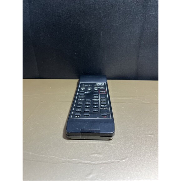 RCA 817W Remote Control TV VCR - Picture 6 of 6